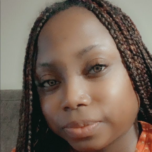 Meet your Posher, Angela - Picture 1 of 1